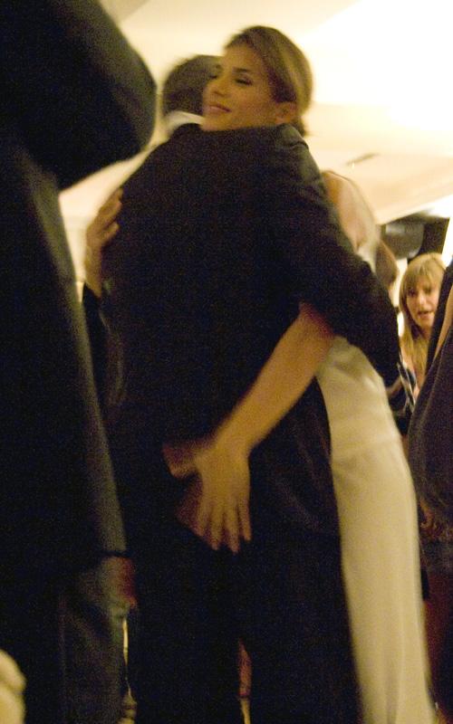 Джорджа Клуни пощупали за ягодицы