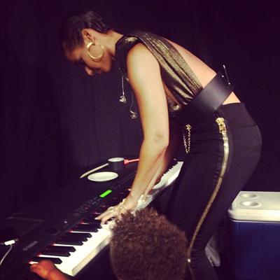 Последние фотографии звезд из Твиттеров