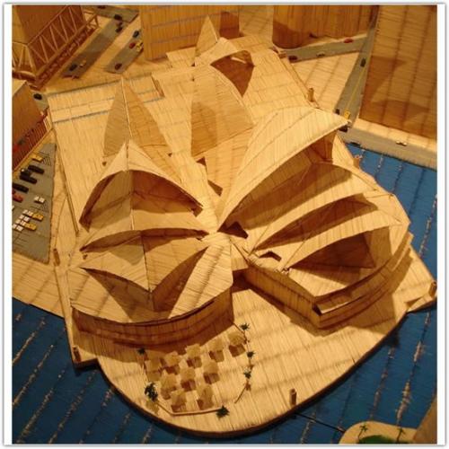 Американец строит города из зубочисток