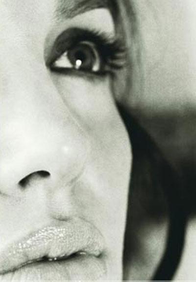 Бред Питт  опубликовал домашнюю фотосессию Анджелины Джоли