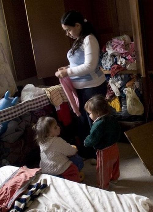 17- летняя мать- героиня воспитывает семерых детей