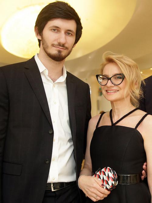 «Мамин симпотяга»: сыновья отечественных и зарубежных звезд