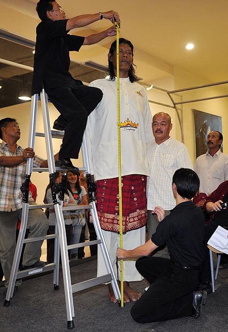 В Индонезии нашли нового человека-гиганта