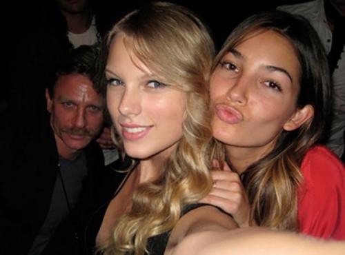 Фотобомбы с участием знаменитостей