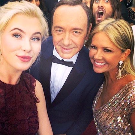 Фотобомбы с участием знаменитостей