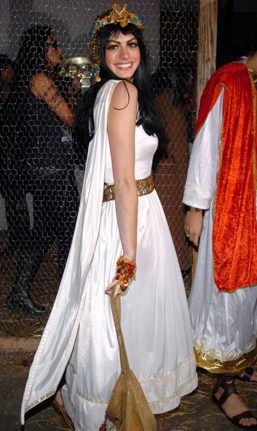 Костюмы знаменитостей на Хэллоуин