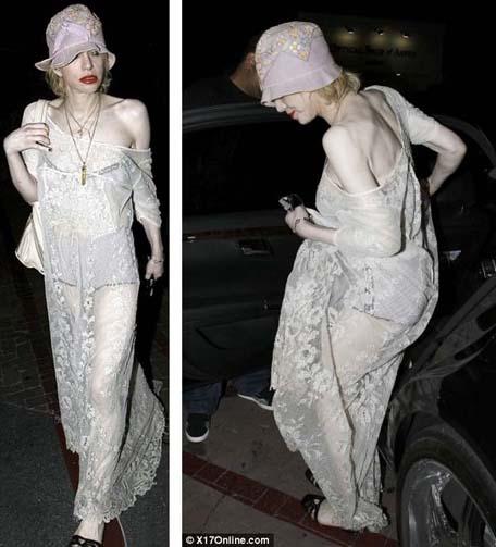 Звезды, которых нужно срочно переодеть