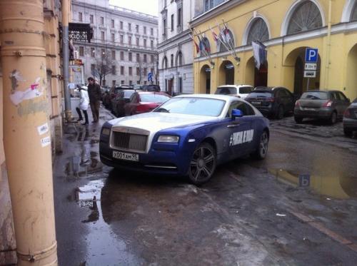 Русская на золотом Bentley и другие "мажоры" нашего времени