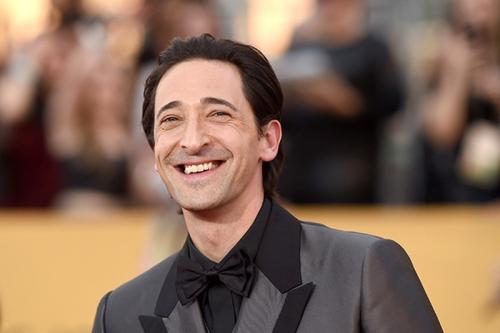 ТОП 15 некрасивых мужчин, которых мы обожаем