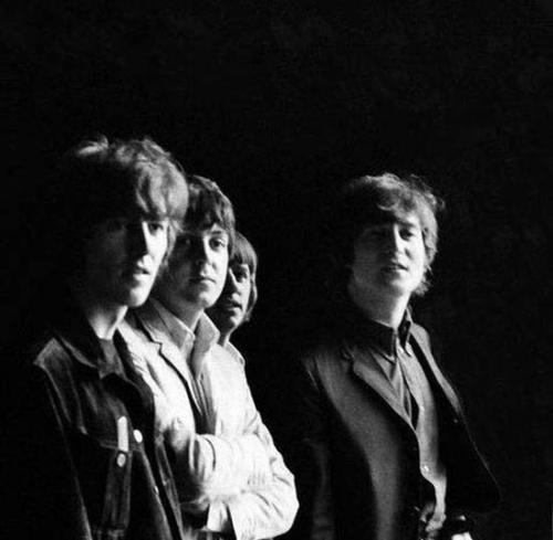 Редкие фотографии всемирно известных звезд. Часть 20