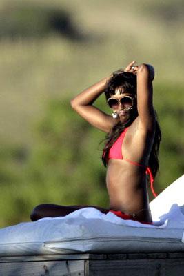 Звездные изъяны: целлюлит не щадит даже знаменитостей