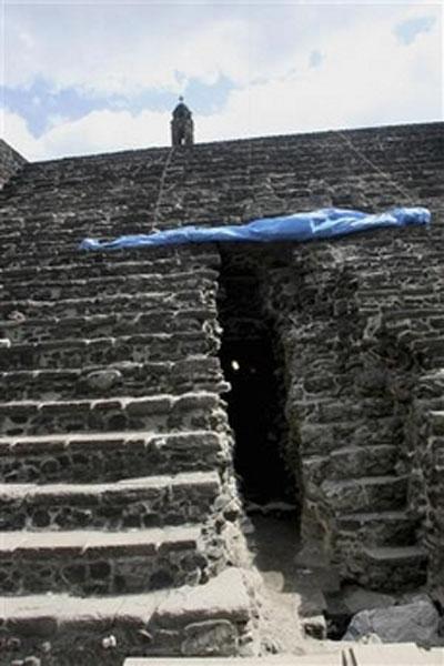 Найденная в Мехико пирамида сделала ацтеков древнее