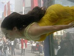 В Австралии прошёл  подводный показ мод