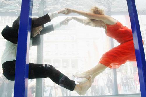 В Австралии прошёл  подводный показ мод