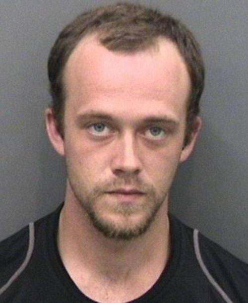 15 глупых преступников, которые выдали себя в социальных сетях