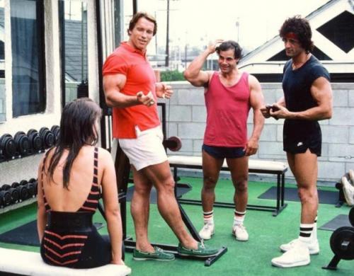 Редкие снимки знаменитостей прошлого и настоящего. Часть 18