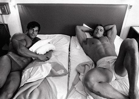 Редкие снимки знаменитостей прошлого и настоящего. Часть 18