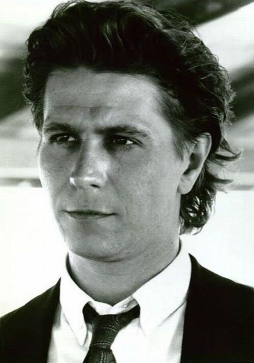 Редкие снимки знаменитостей прошлого и настоящего. Часть 5