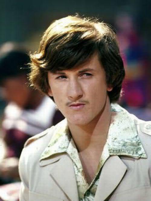 Редкие снимки знаменитостей прошлого и настоящего. Часть 5