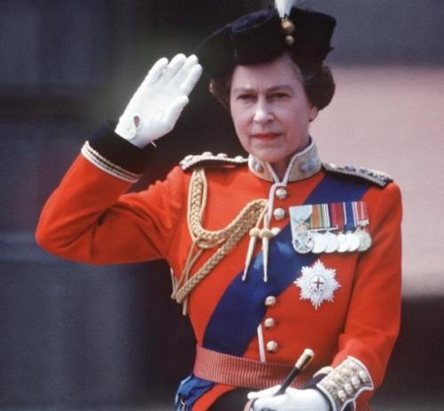 20 фактов об английской королеве, которые вас поразят