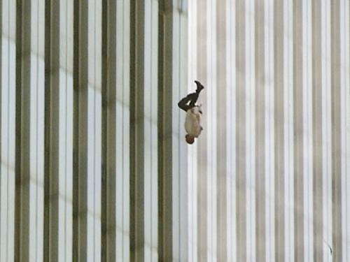 9/11: редкие фото атак на Всемирный торговый центр и Пентагон