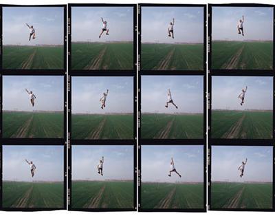 Левитация без фотомонтажа: и невозможное возможно