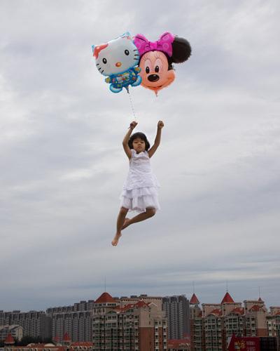 Левитация без фотомонтажа: и невозможное возможно