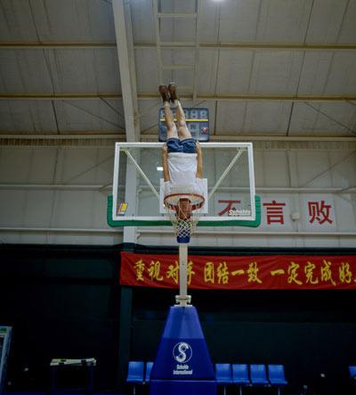 Левитация без фотомонтажа: и невозможное возможно