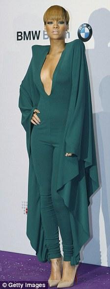 Названы самые нарядные знаменитости