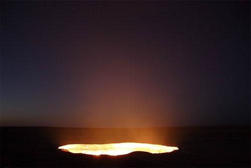 "Дверь в преисподнюю" открывается ночью