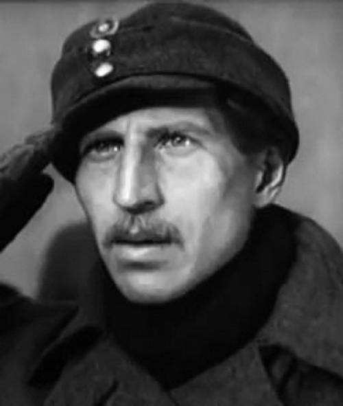 Как выглядели "бабушки" и "дедушки" из советских фильмов в молодости