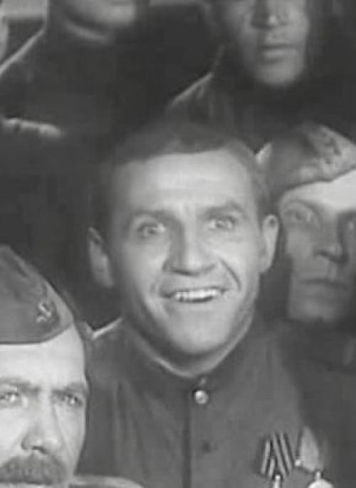 Как выглядели "бабушки" и "дедушки" из советских фильмов в молодости