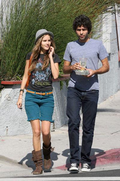 Голливуд влюбленный: от них ждут свадьбы в Год Быка