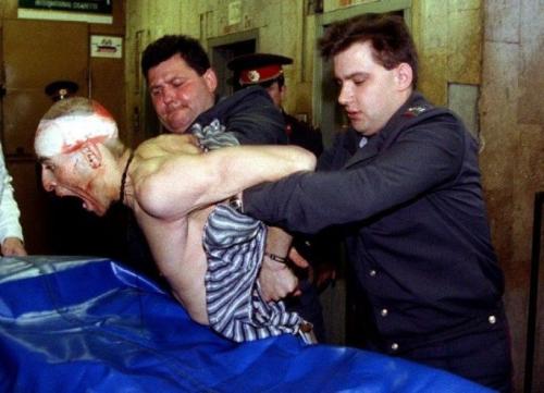 Из лихих 90-х: как жил мир 20 лет назад