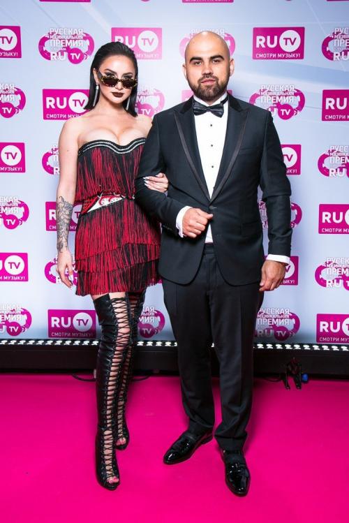 Самые безвкусные наряды звезд на премии канала RU.TV-2018