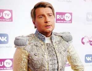 Самые безвкусные наряды звезд на премии канала RU.TV-2018