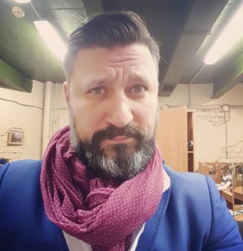 «Счастливы вместе»: как изменились герои популярного сериала спустя 12 лет