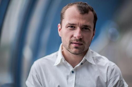 «Счастливы вместе»: как изменились герои популярного сериала спустя 12 лет