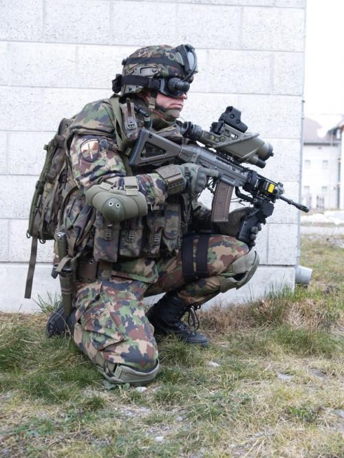 Современные солдаты, которые выглядят, как пришельцы из будущего