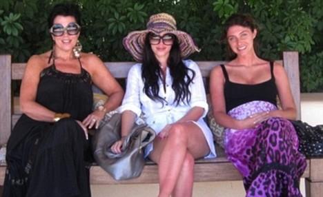 Ким Кардашьян сожгла лицо