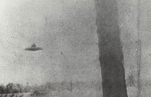 Самые известные фотографии НЛО в небесах