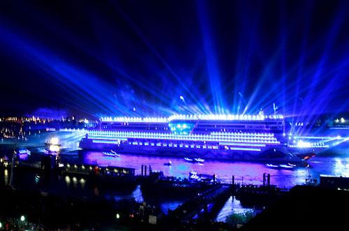 «Аида» прогремела в порту сумасшедшим салютом