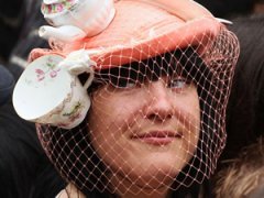 Самые дурацкие наряды королевской свадьбы