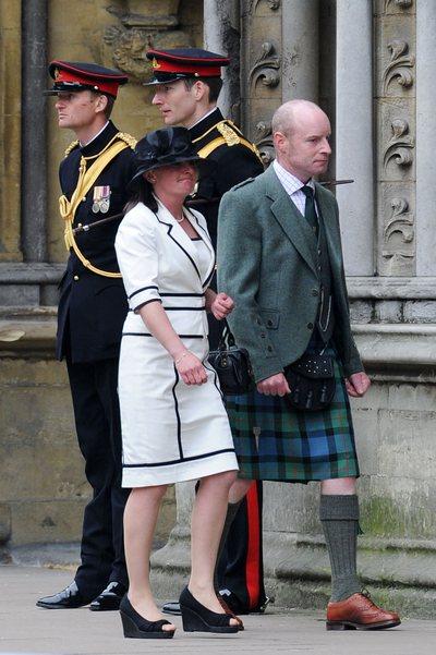 Самые дурацкие наряды королевской свадьбы