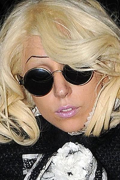 Знаменитости и их ужасные брови