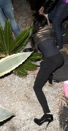 Пьяная Линдси Лохан упала на кактус