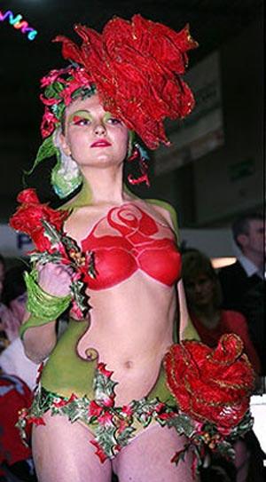 чёрный ангел парил над толпой…