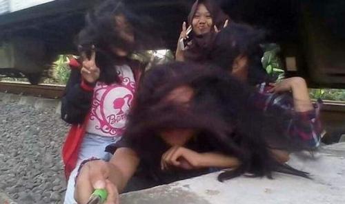 Самые безумные поступки, сделанные ради лайков в Сети