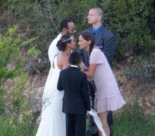 Секретные свадьбы звезд, которые удалось заснять папарацци