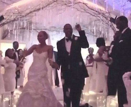 Секретные свадьбы звезд, которые удалось заснять папарацци